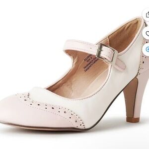 Chic Two-Tone Mary Jane Heels